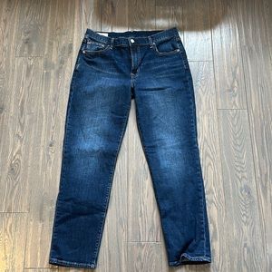 Gap Mid rise Girlfriend Jean